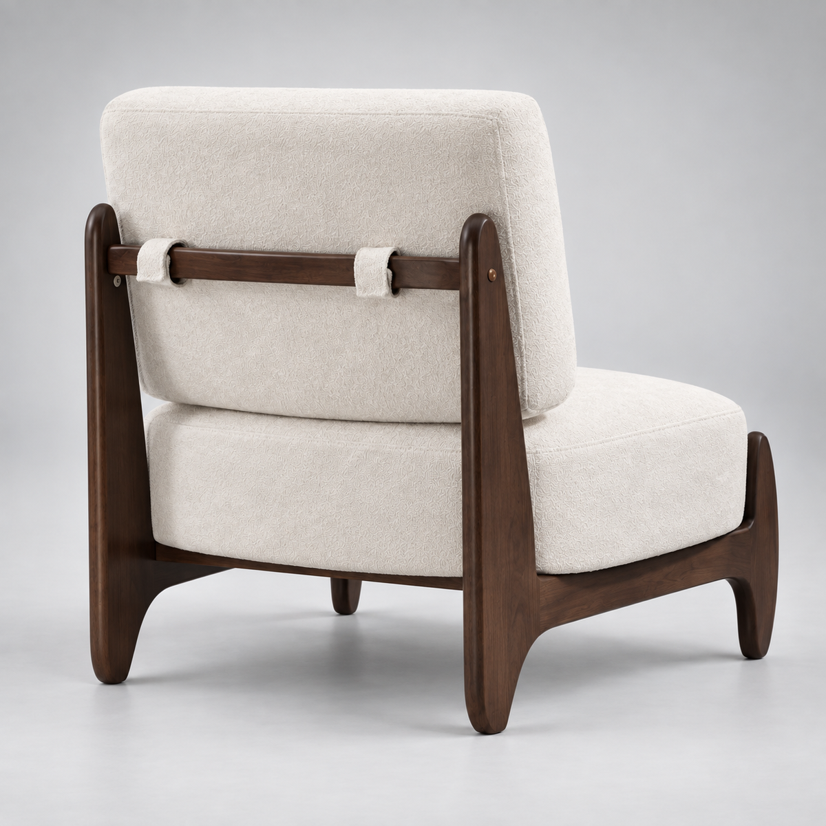 « Alba » — Fauteuil en chenille crème et bois — vue 5