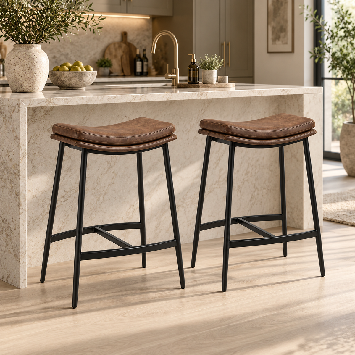 « Atelier » — Lot de 2 tabourets industriels bruns — vue 2