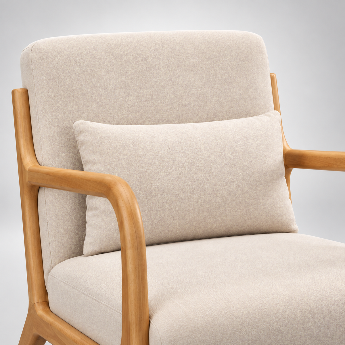 « Elio » — Fauteuil lounge en bois et tissu effet velours beige — vue 4