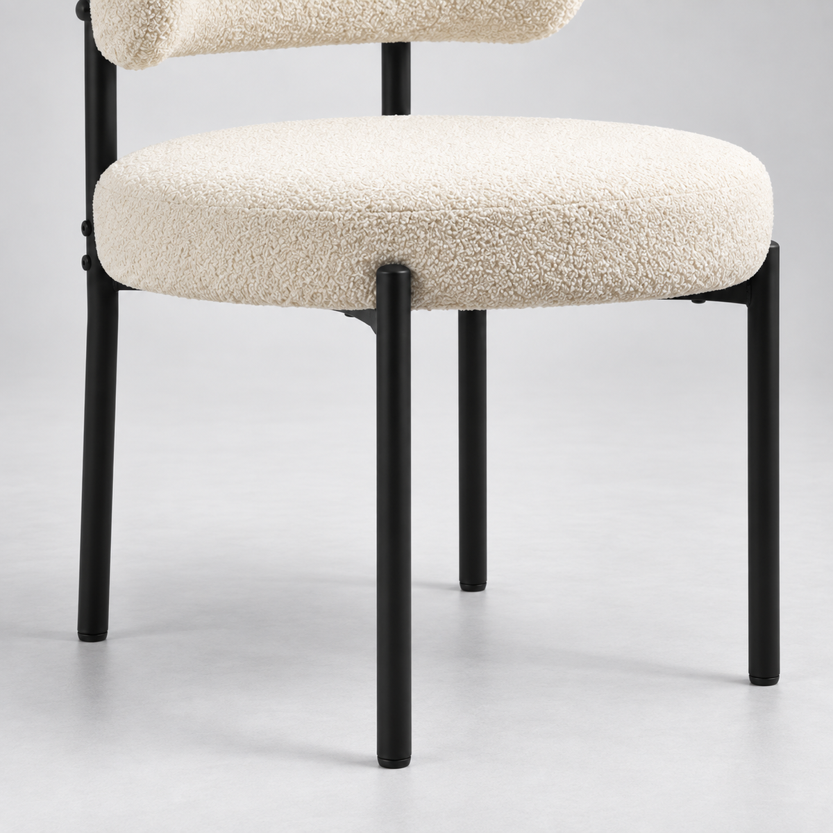 « Flocon » — Lot de 2 chaises beiges en tissu bouclé — vue 4