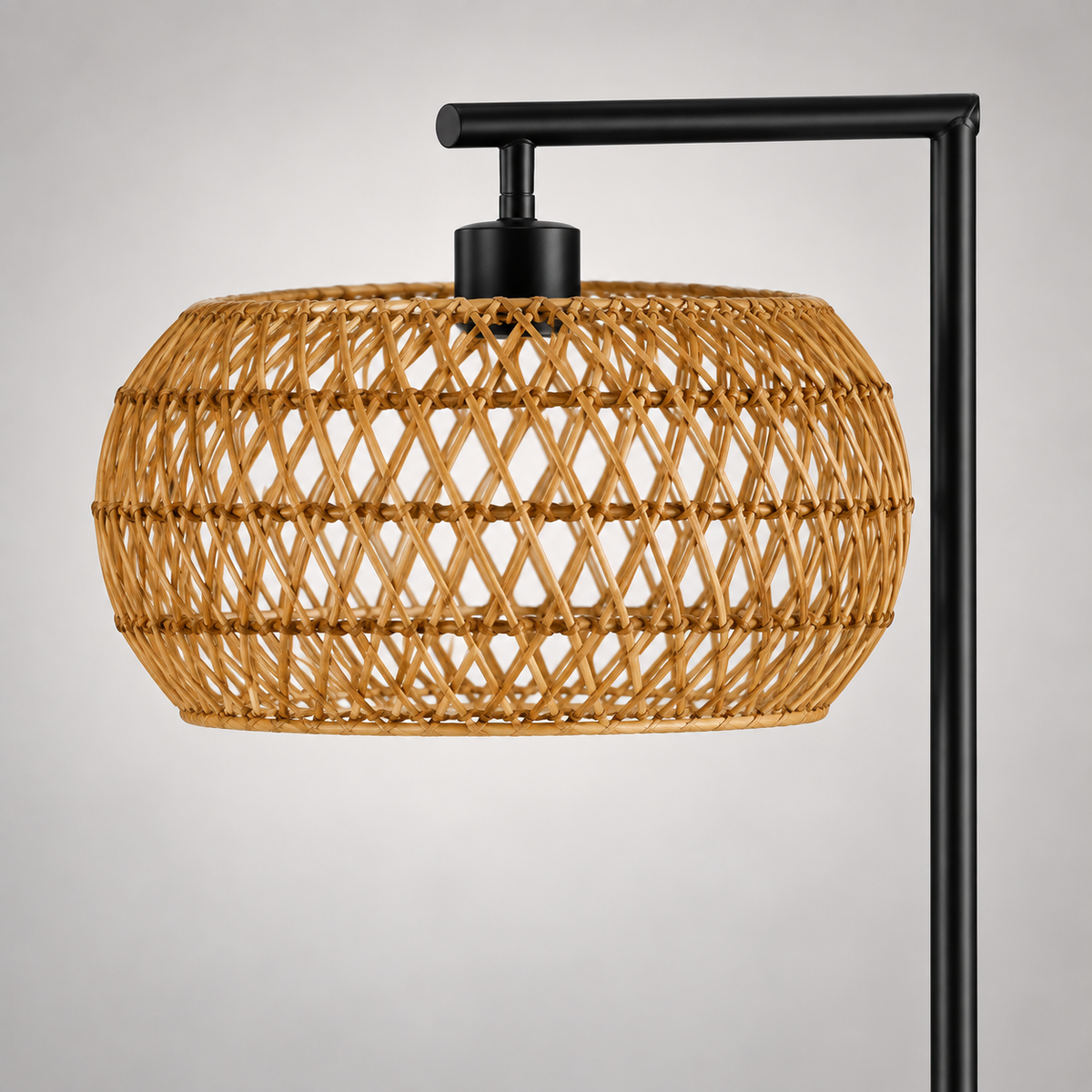 « Sélène » — Lampadaire noir à télécommande — vue 3