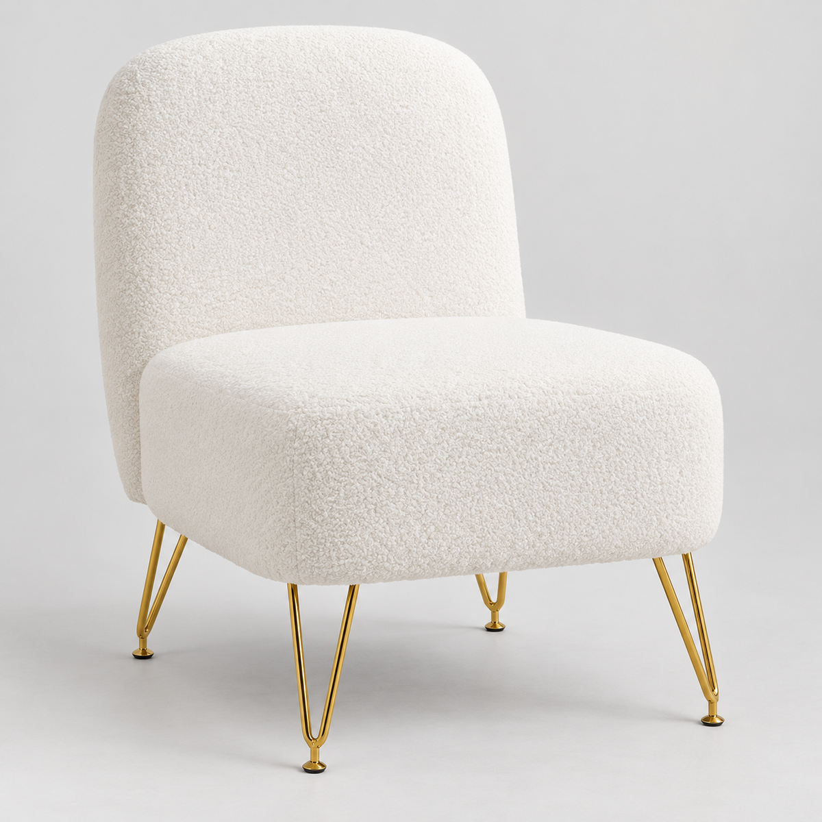 « Soléa » — Fauteuil sans accoudoirs en tissu bouclé blanc — vue 1