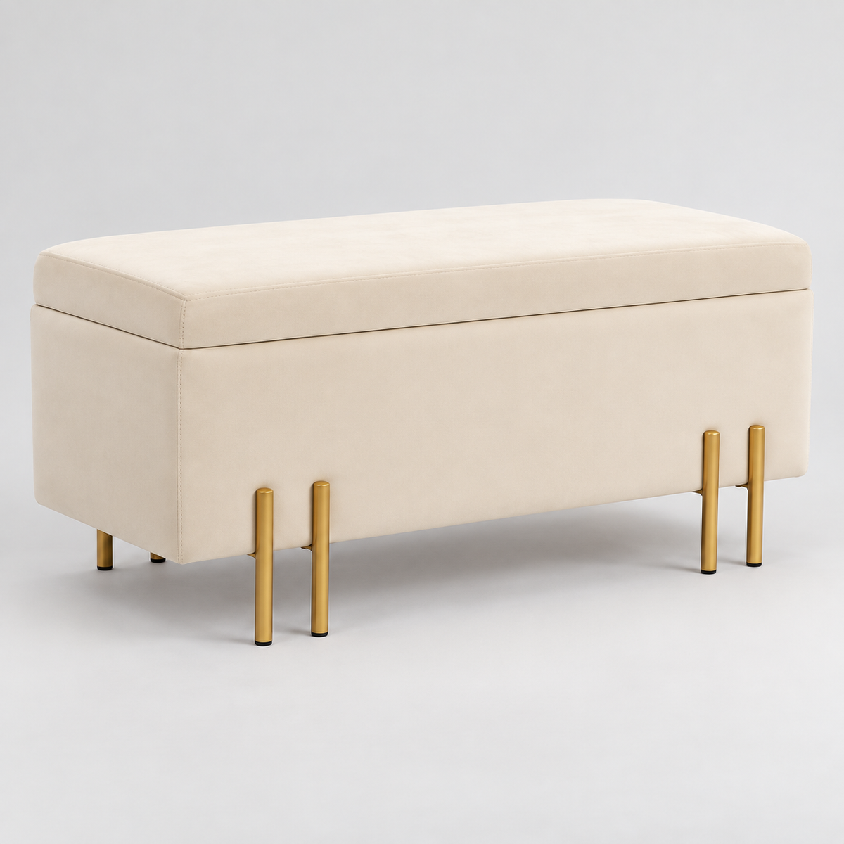 « Velia » — Banc coffre en velours beige et métal doré — vue 1